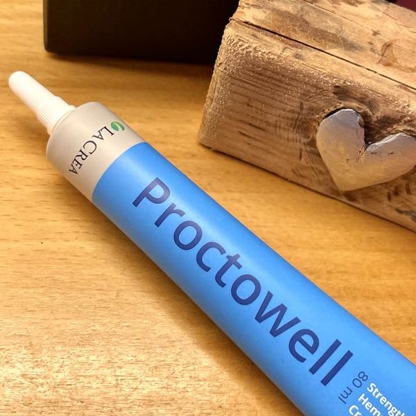 Tubo azzurro di ProctoWell con cannula applicatrice